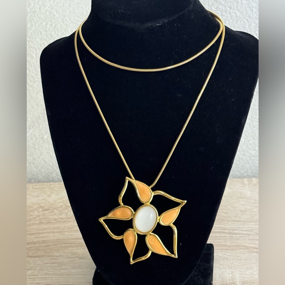 Vintage Monet Gold Tone White Lucite Orange Enamel Flower Pendant Necklace 28”